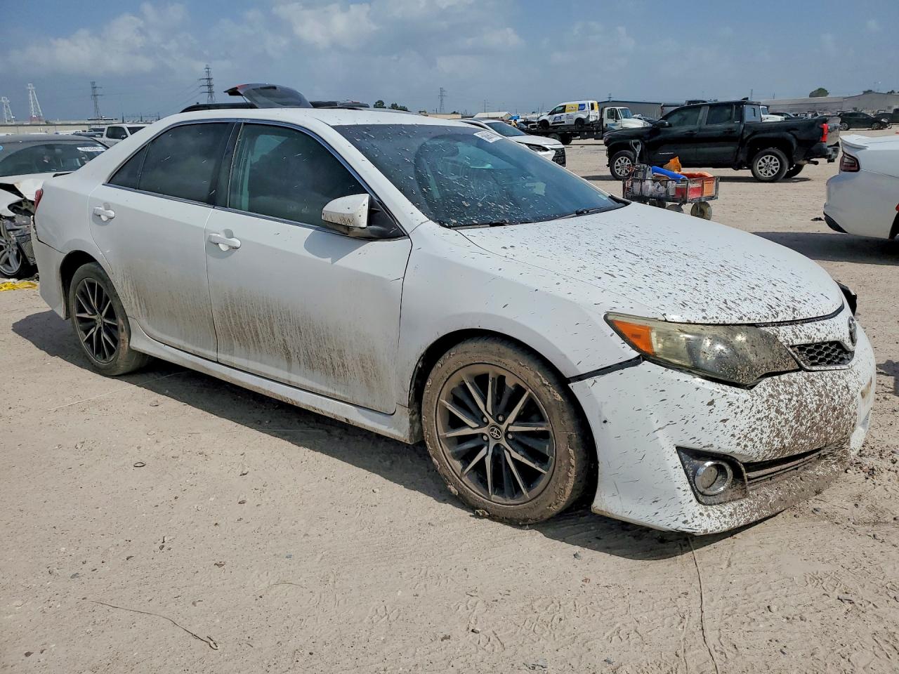 2013 TOYOTA CAMRY