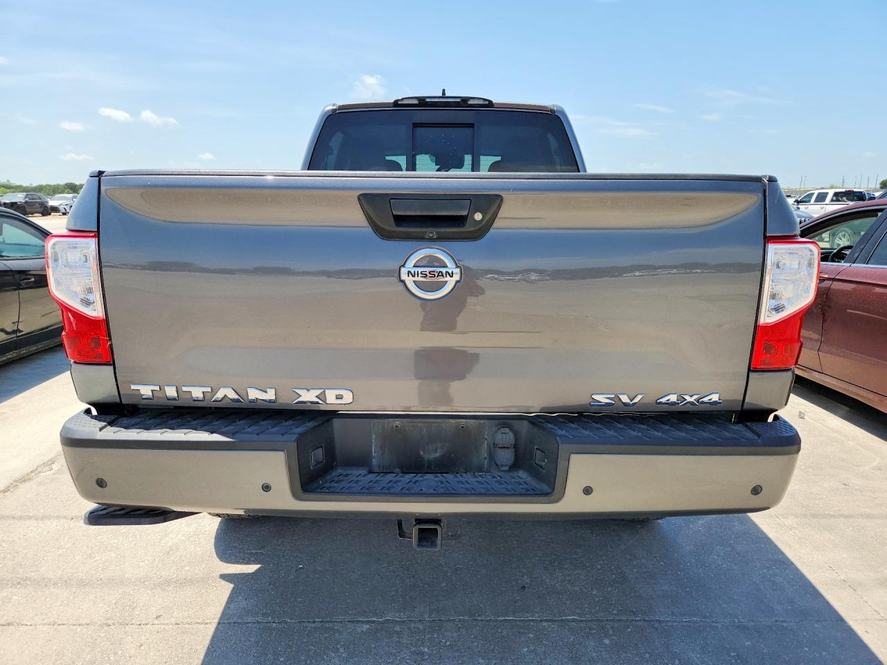 2022 NISSAN TITAN