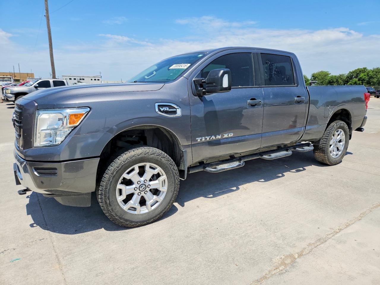 2022 NISSAN TITAN