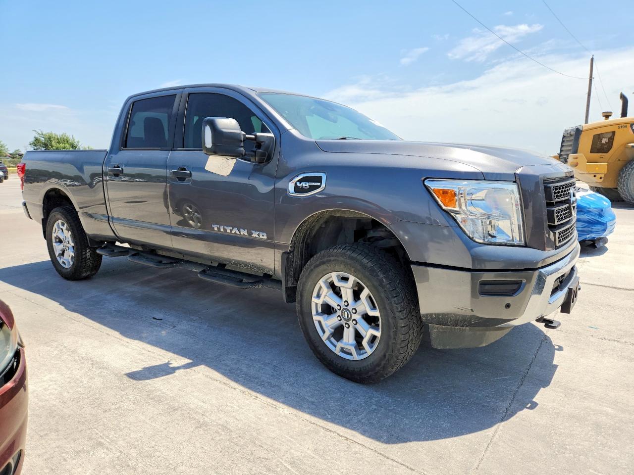 2022 NISSAN TITAN