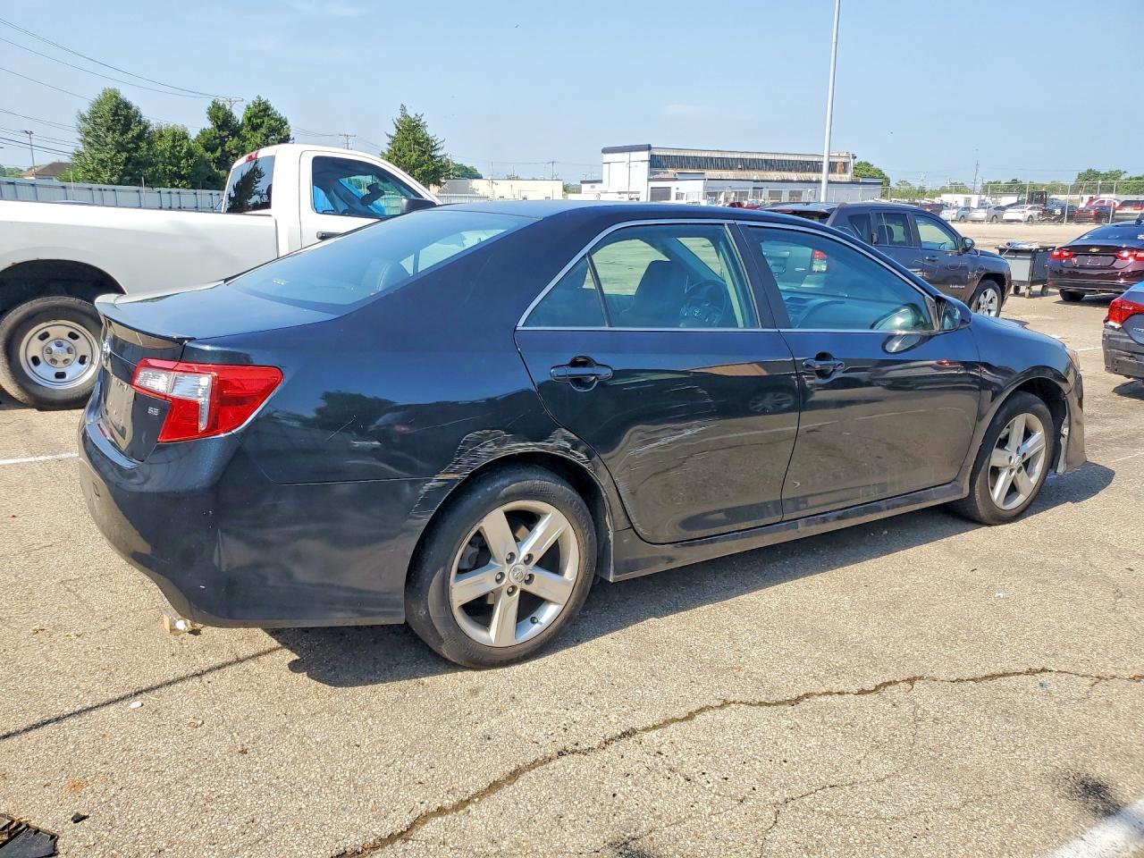 2012 TOYOTA CAMRY