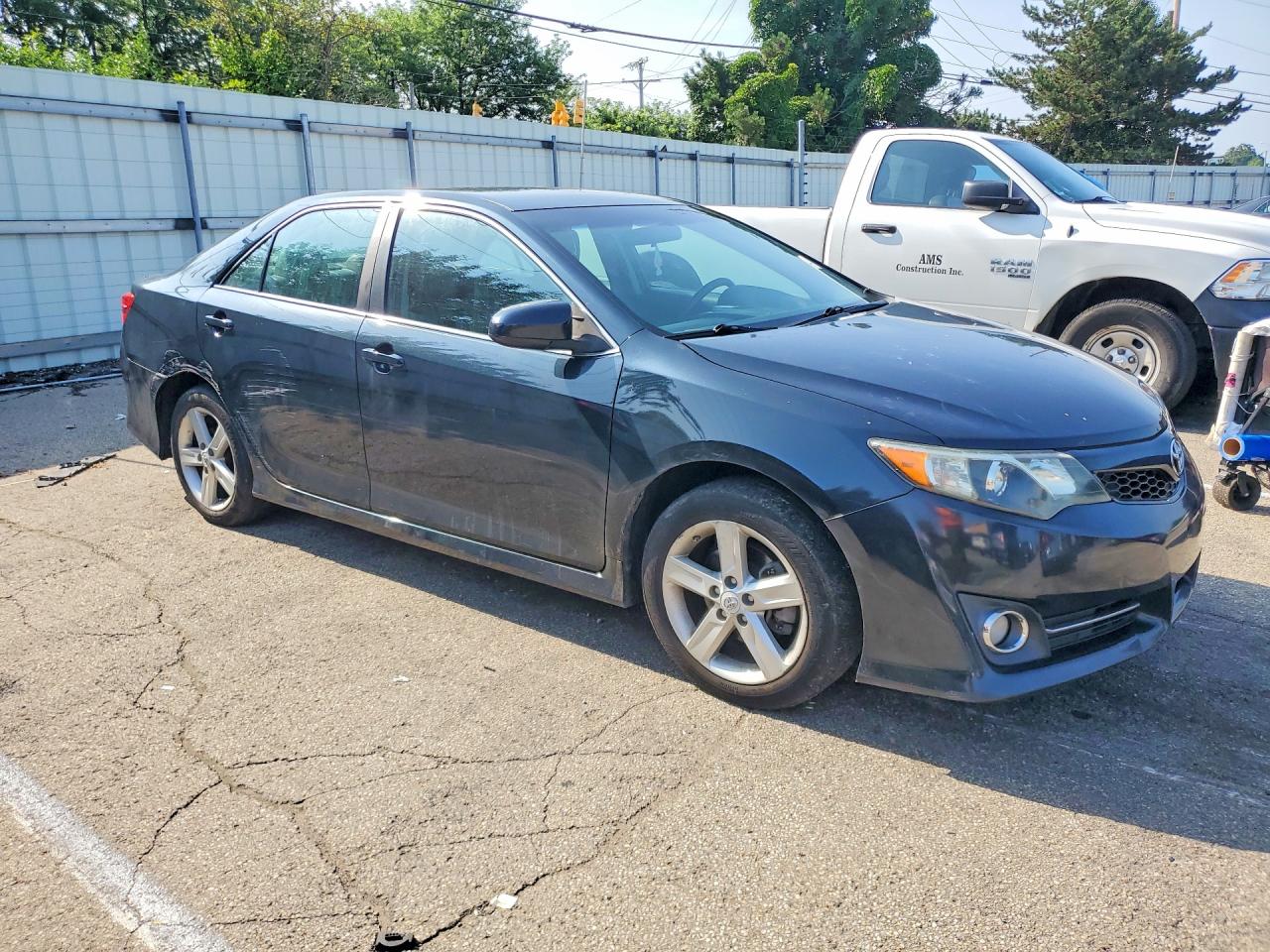 2012 TOYOTA CAMRY
