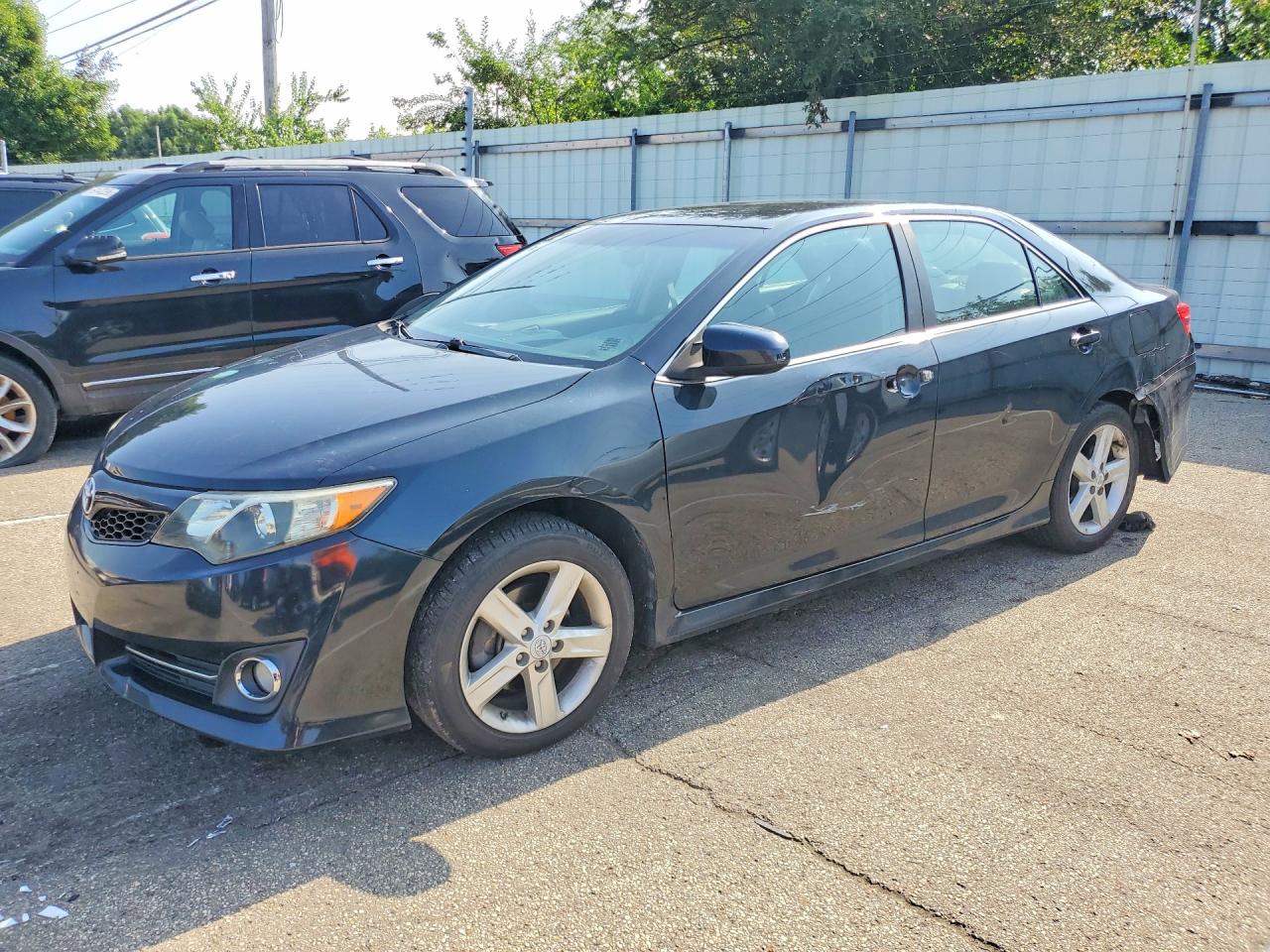 2012 TOYOTA CAMRY