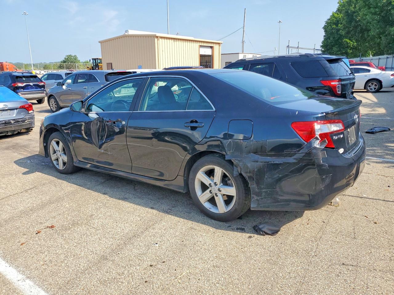 2012 TOYOTA CAMRY
