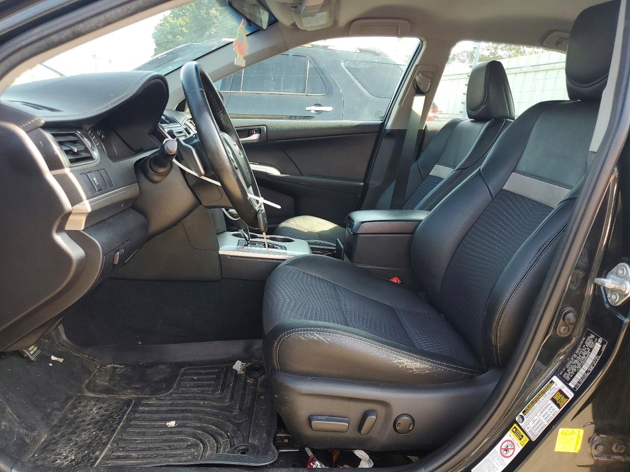 2012 TOYOTA CAMRY