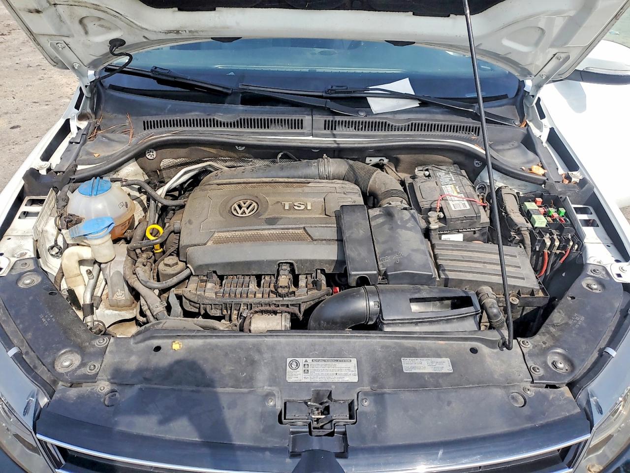 2014 VOLKSWAGEN JETTA