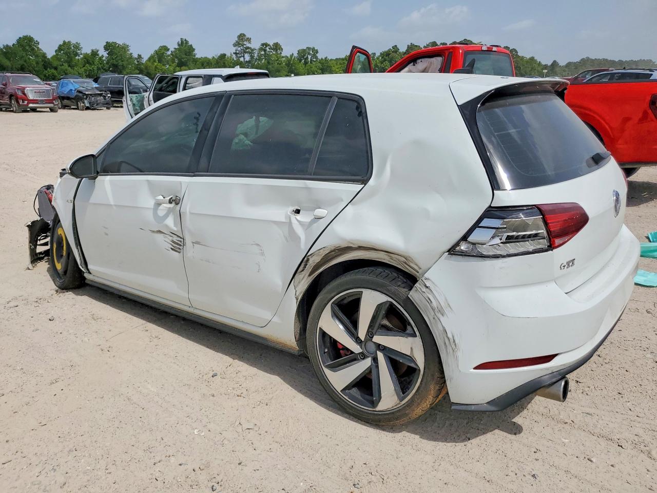 2018 VOLKSWAGEN GTI