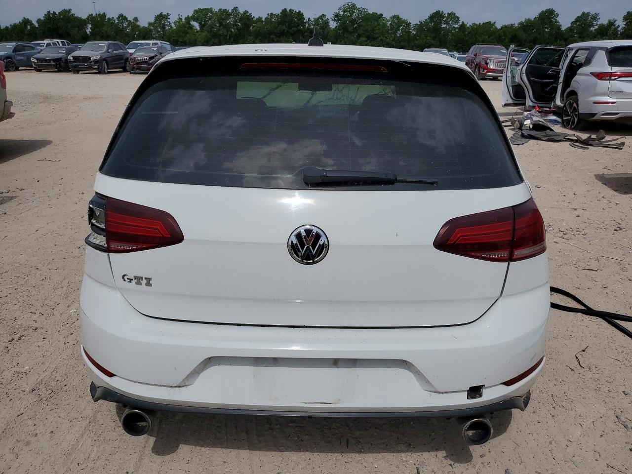 2018 VOLKSWAGEN GTI