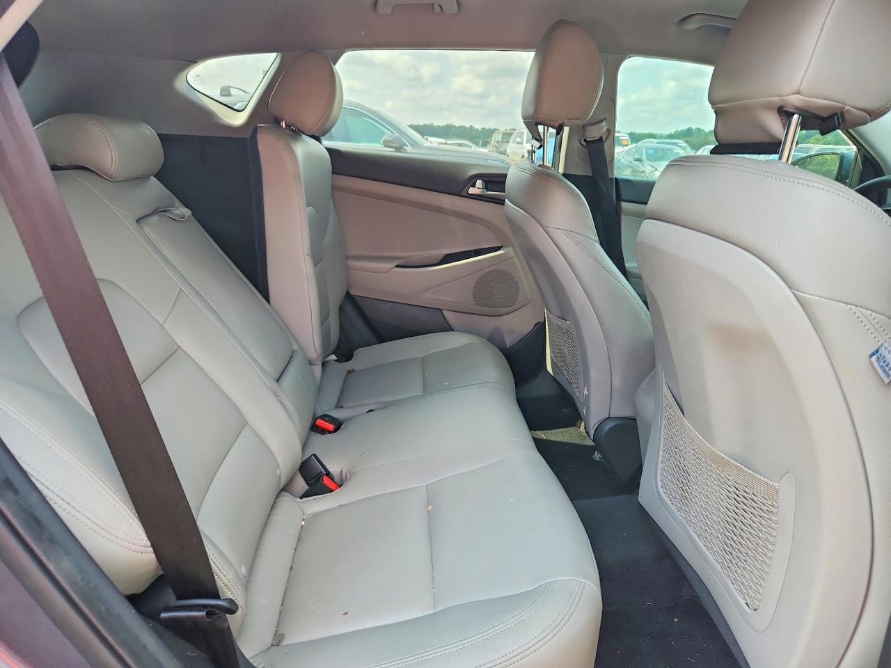 2018 HYUNDAI TUCSON