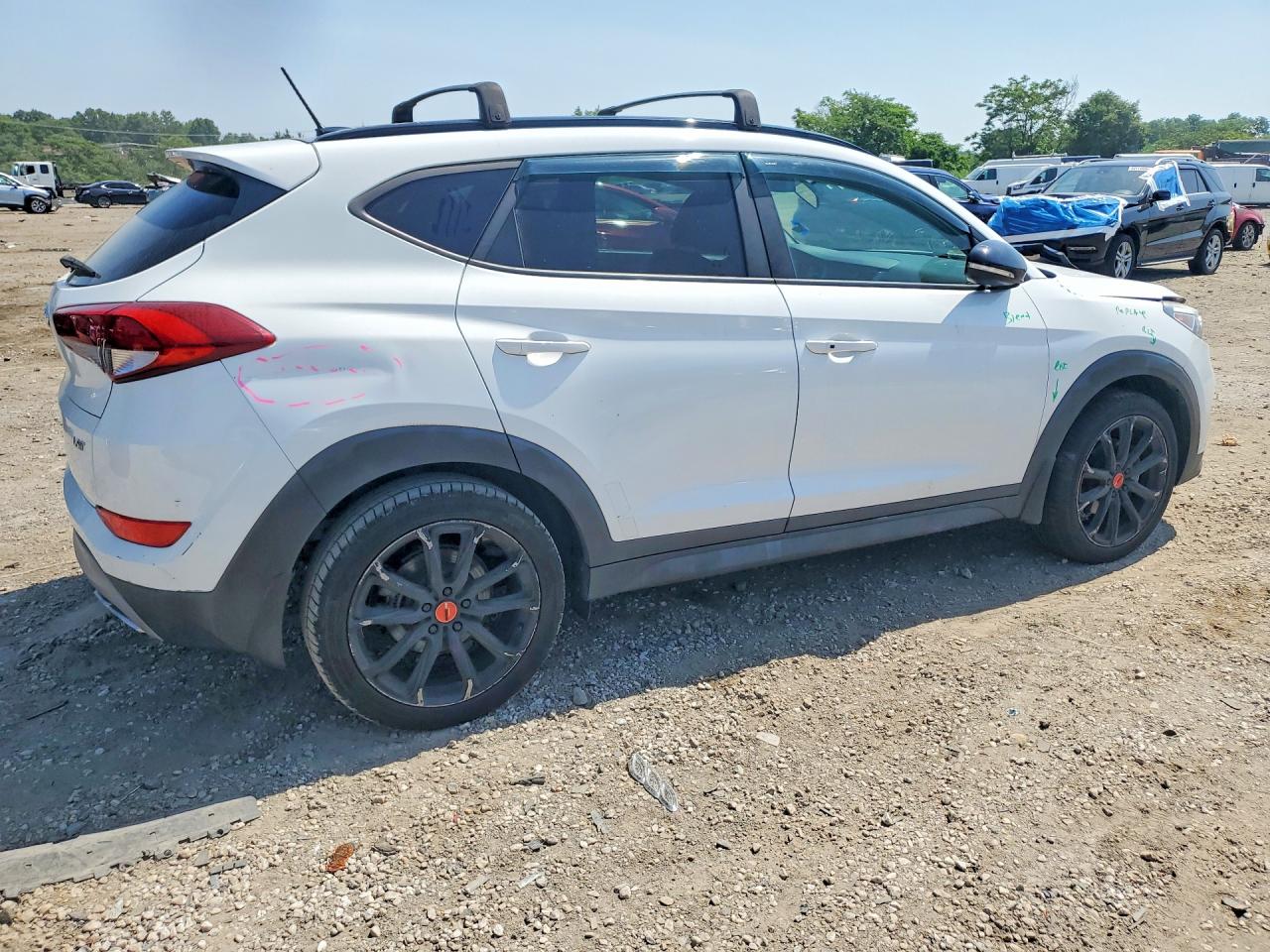 2017 HYUNDAI TUCSON