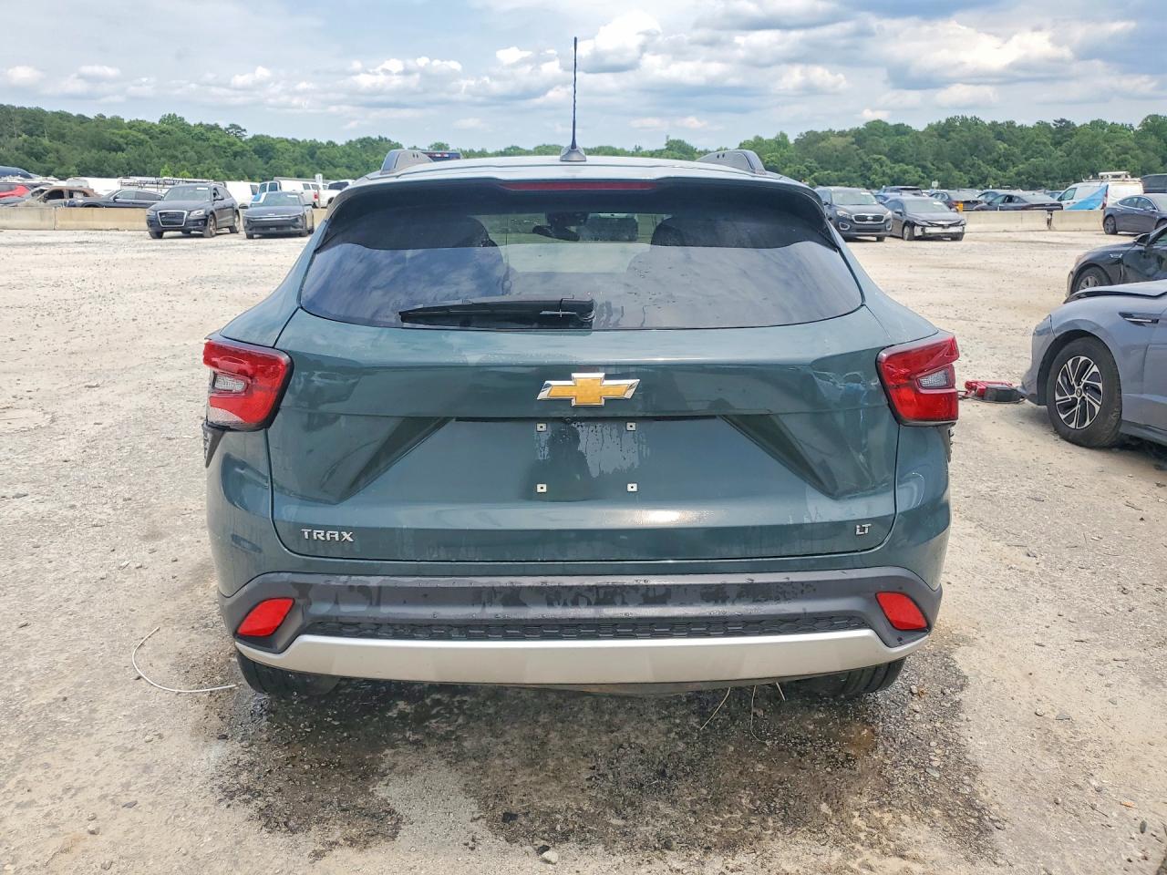 2025 CHEVROLET TRAX