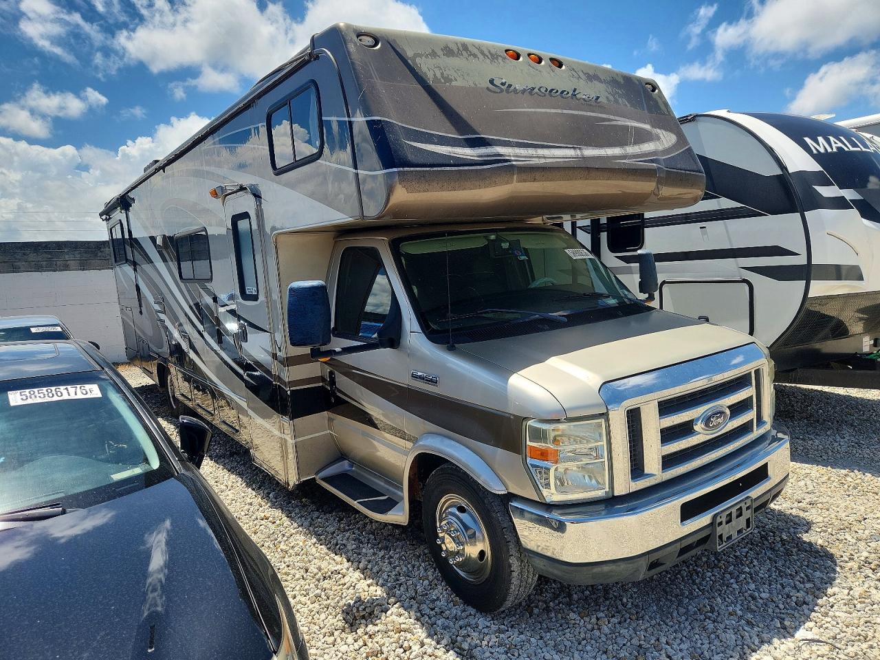 2011 FORD ECONOLINE