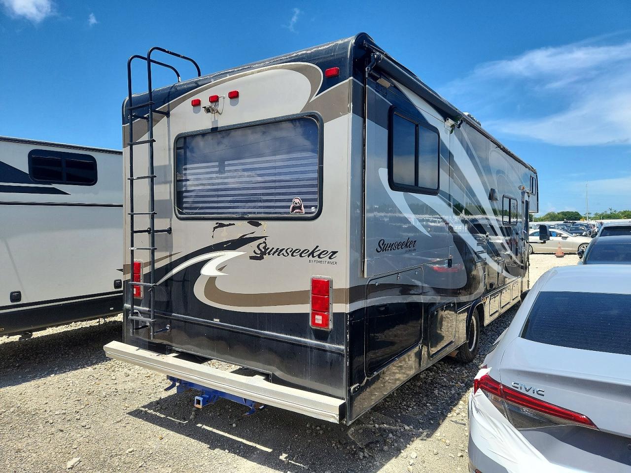 2011 FORD ECONOLINE