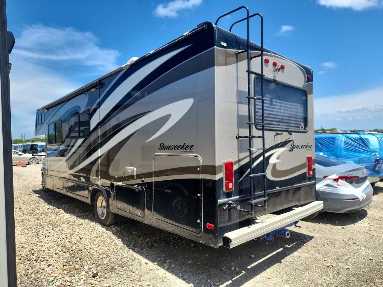 2011 FORD ECONOLINE
