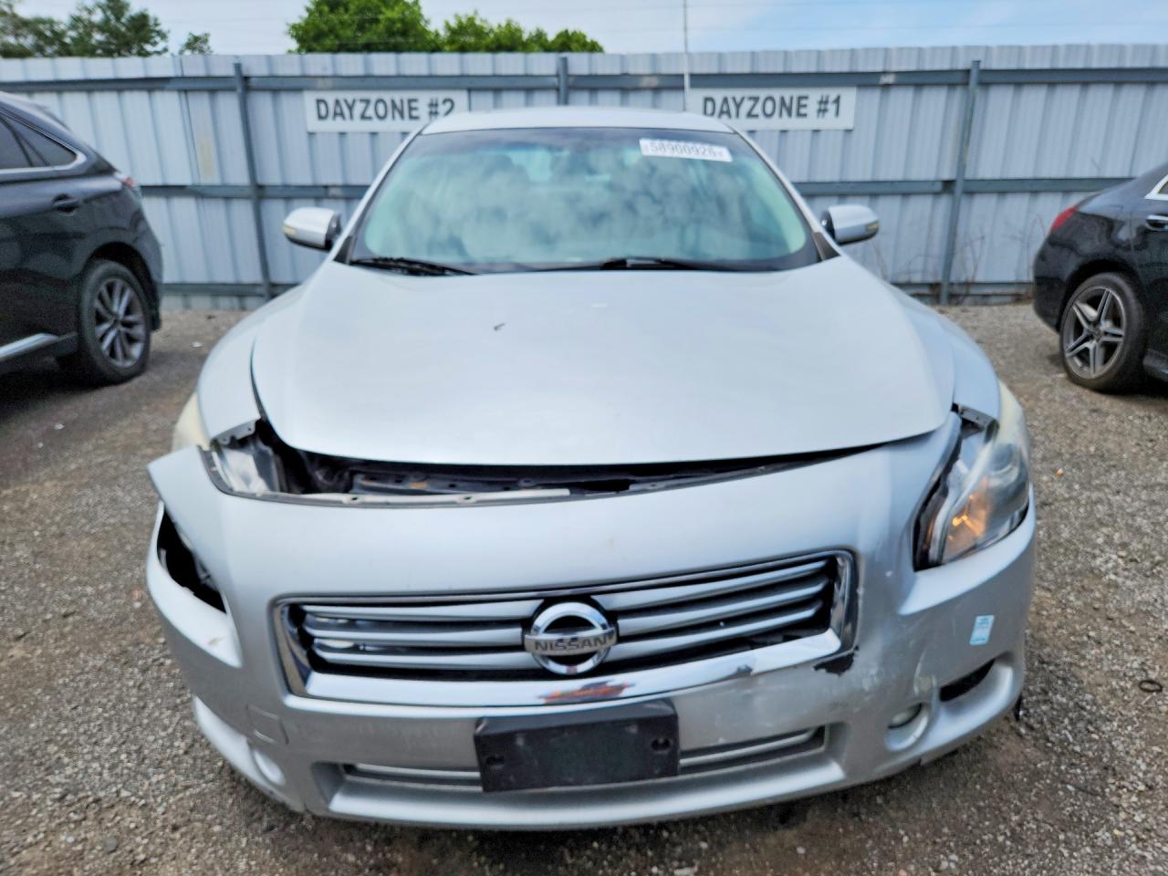 2014 NISSAN MAXIMA