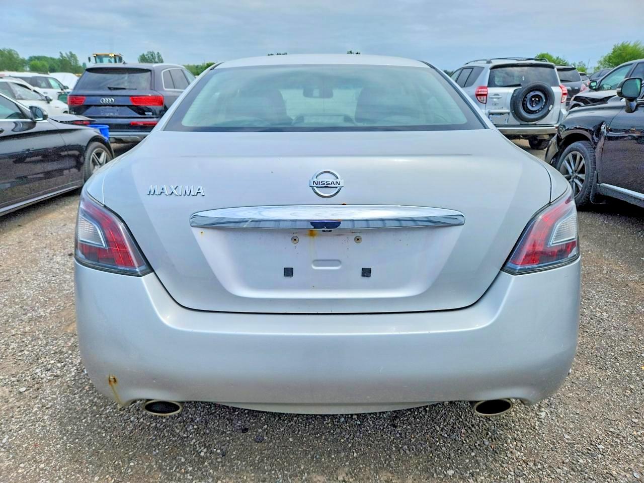 2014 NISSAN MAXIMA