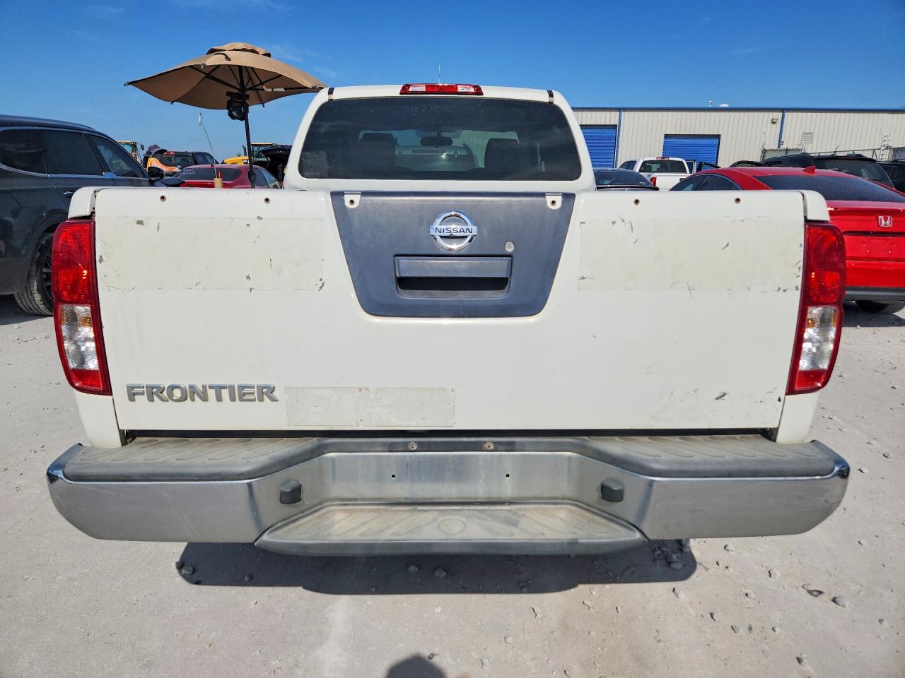 2015 NISSAN FRONTIER