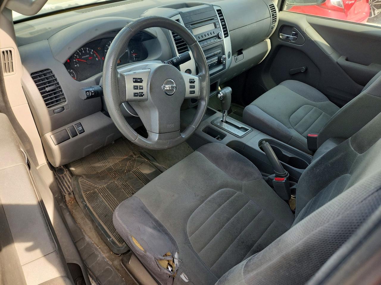 2015 NISSAN FRONTIER