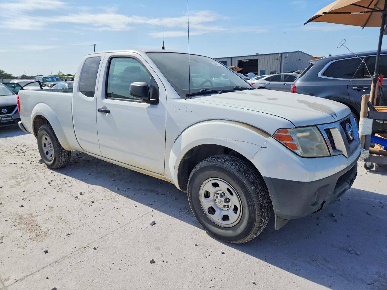 2015 NISSAN FRONTIER
