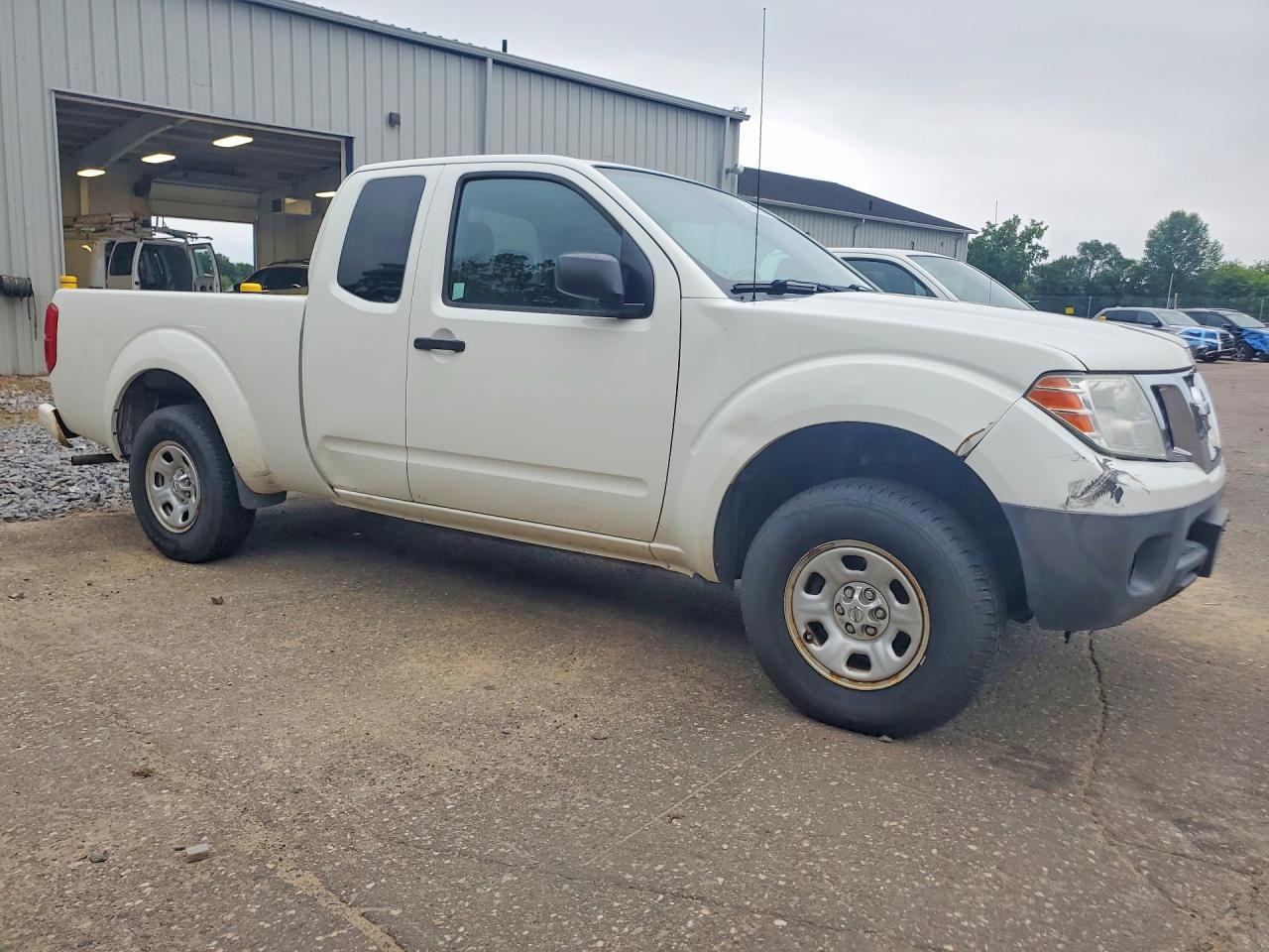 2019 NISSAN FRONTIER
