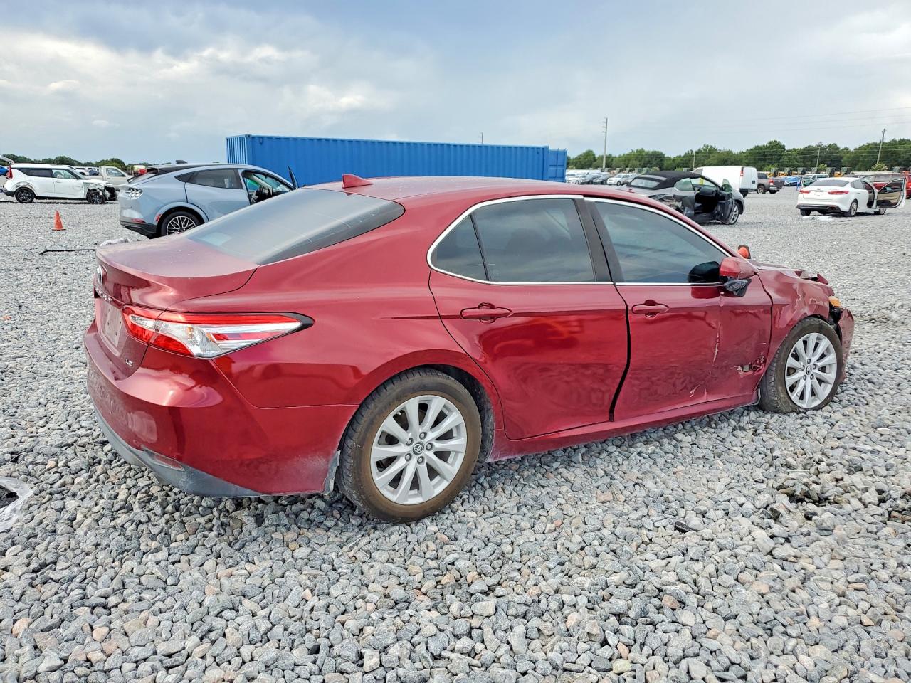 2019 TOYOTA CAMRY