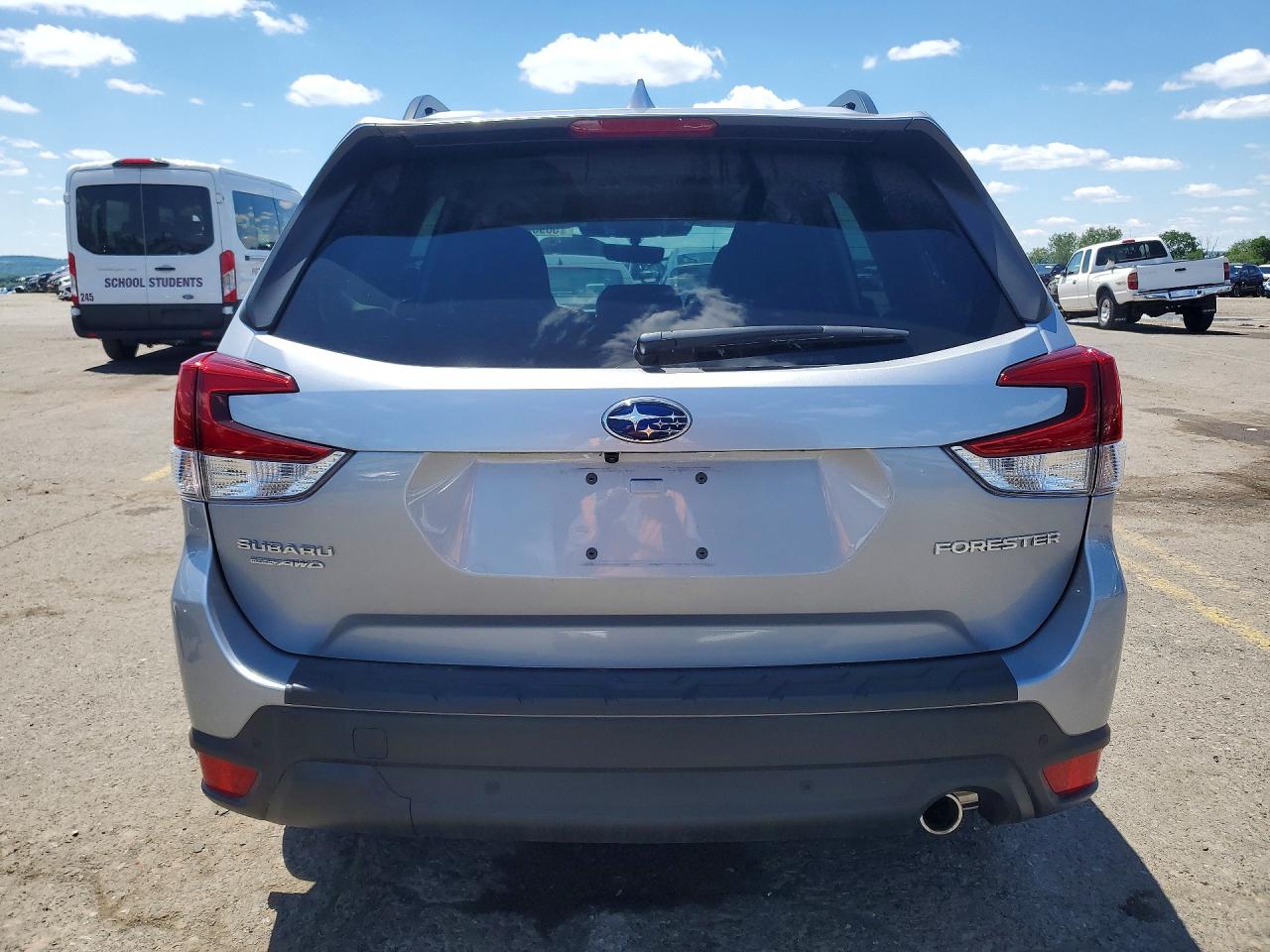 2023 SUBARU FORESTER