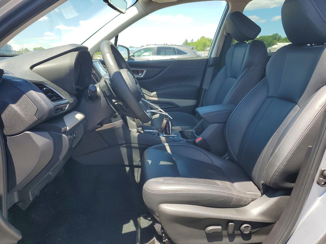2023 SUBARU FORESTER