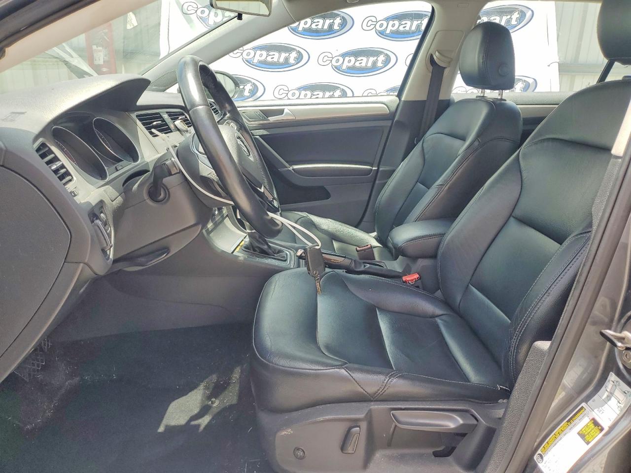 2016 VOLKSWAGEN GOLF