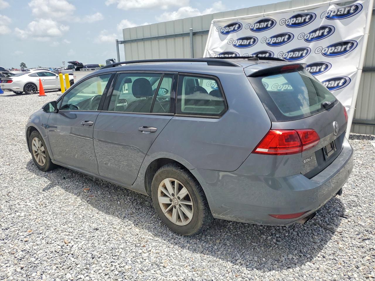 2016 VOLKSWAGEN GOLF