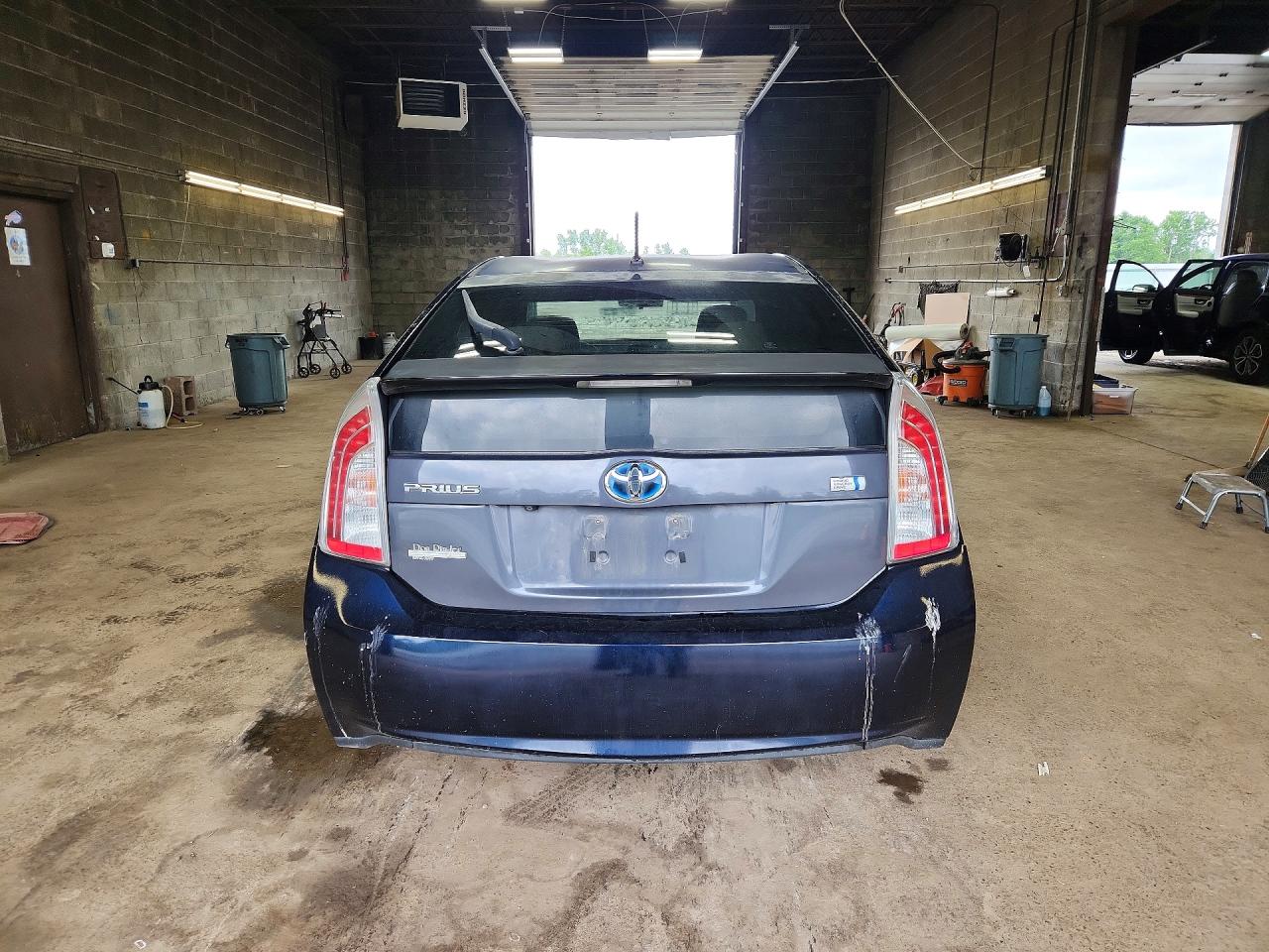 2014 TOYOTA PRIUS