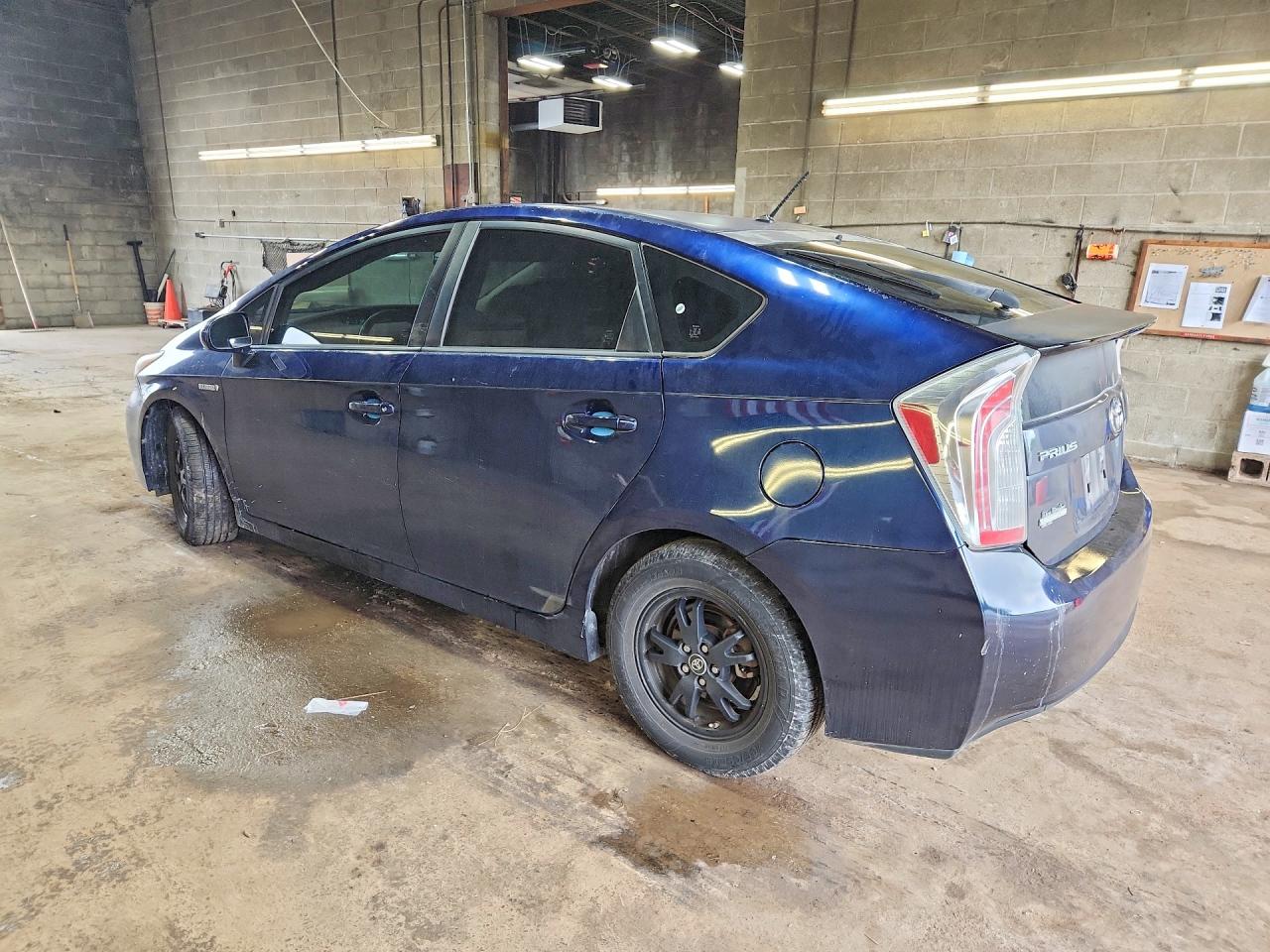 2014 TOYOTA PRIUS