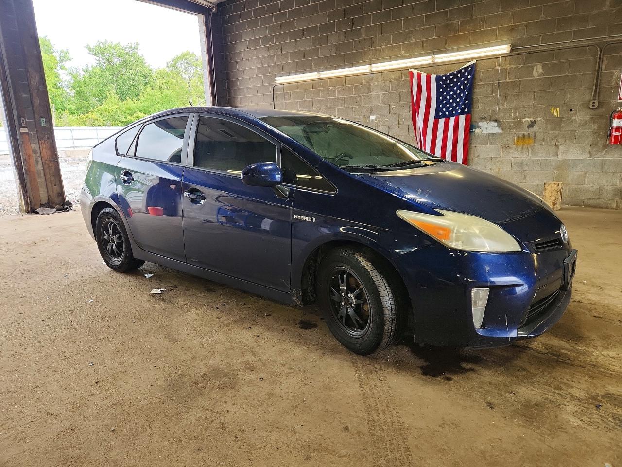 2014 TOYOTA PRIUS