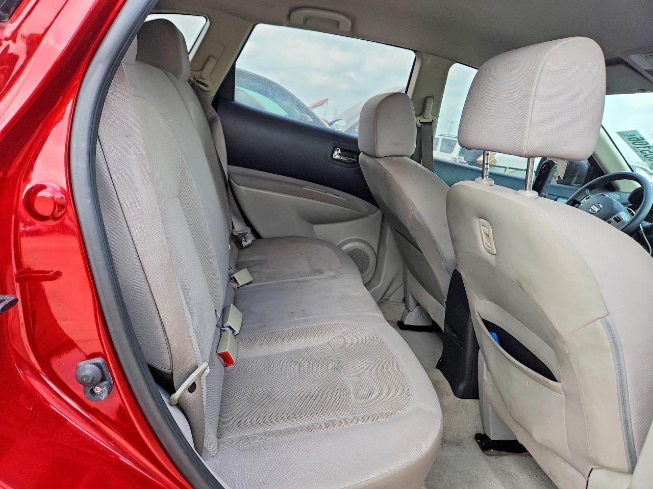 2014 NISSAN ROGUE
