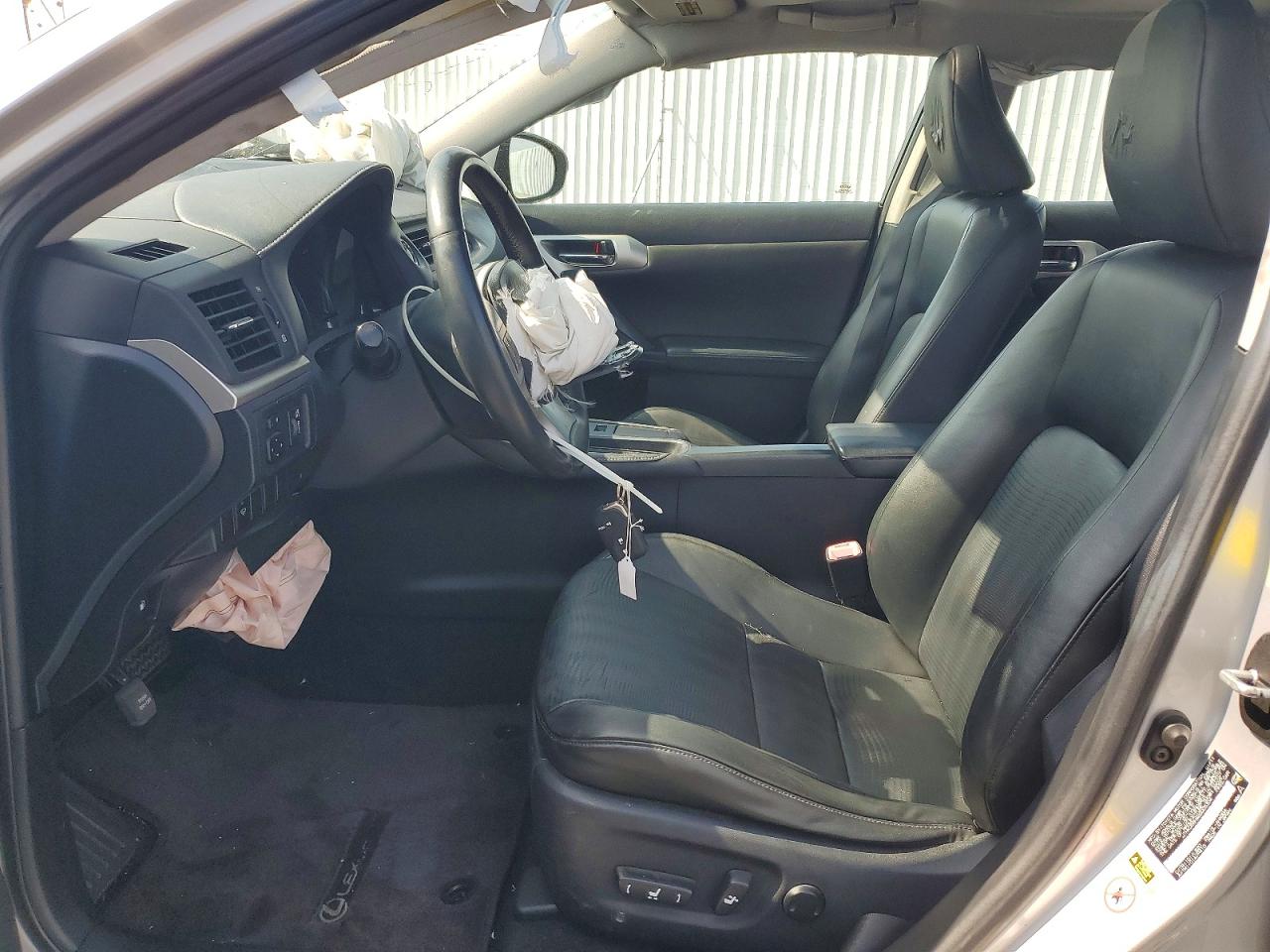 2011 LEXUS CT 200