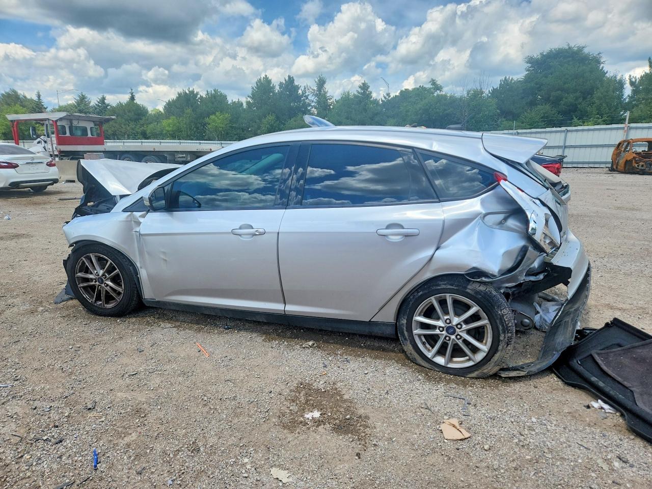 2016 FORD FOCUS