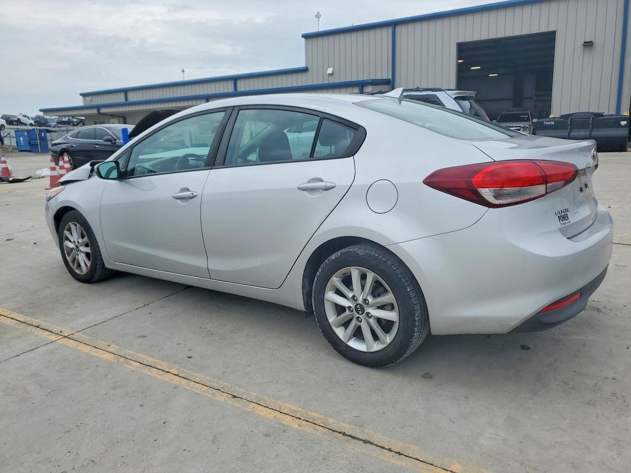 2017 KIA FORTE