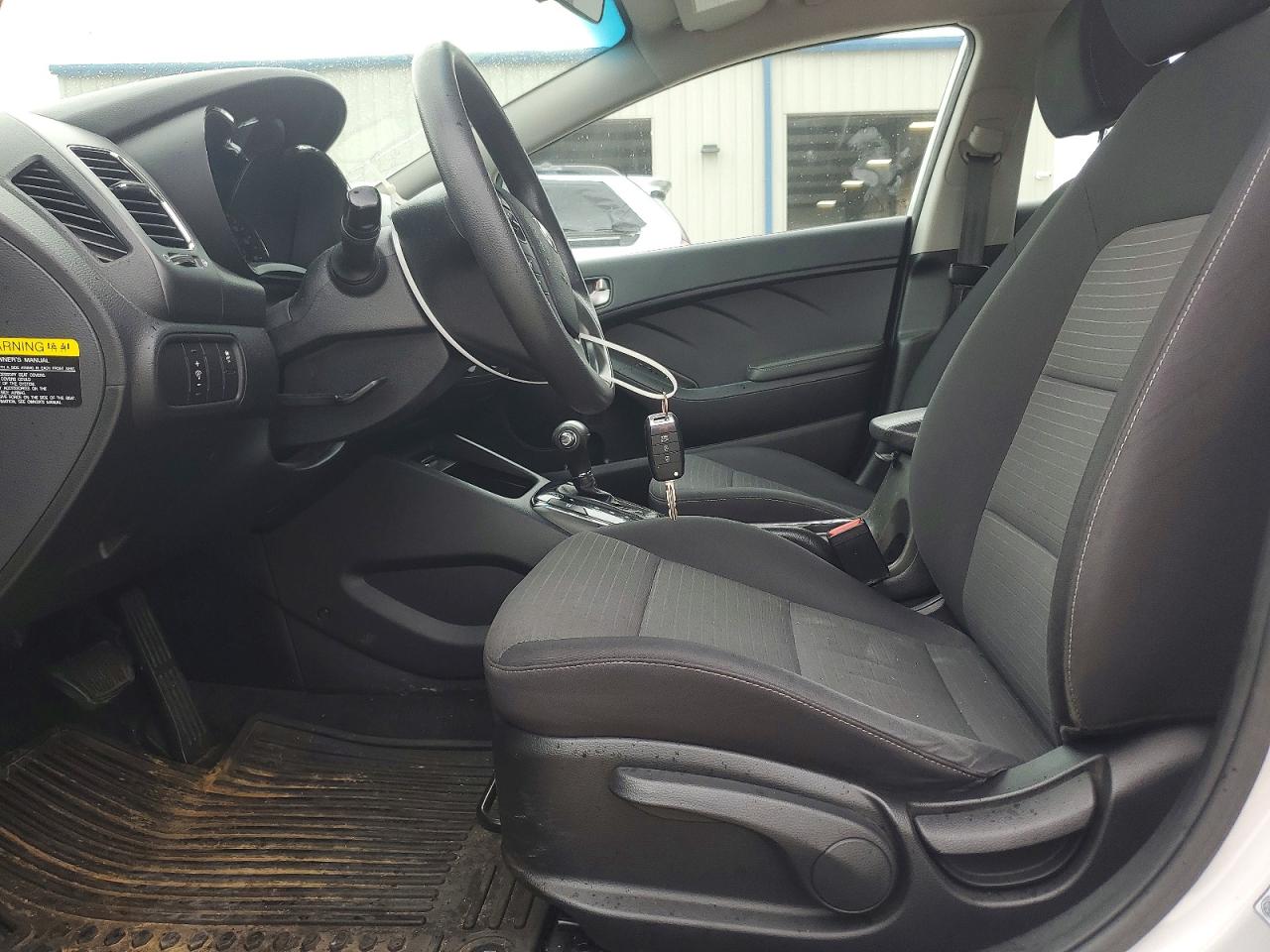 2017 KIA FORTE