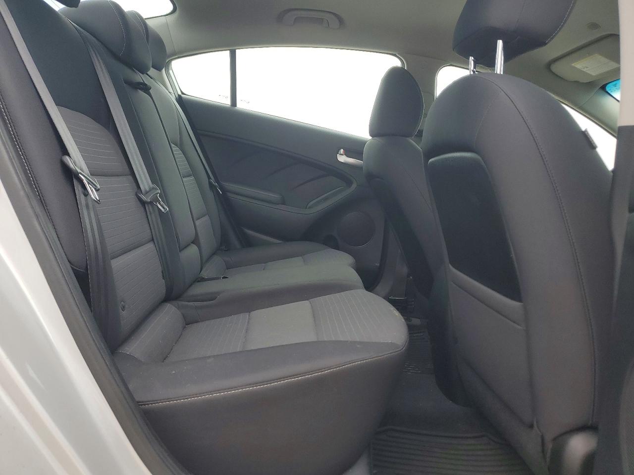 2017 KIA FORTE
