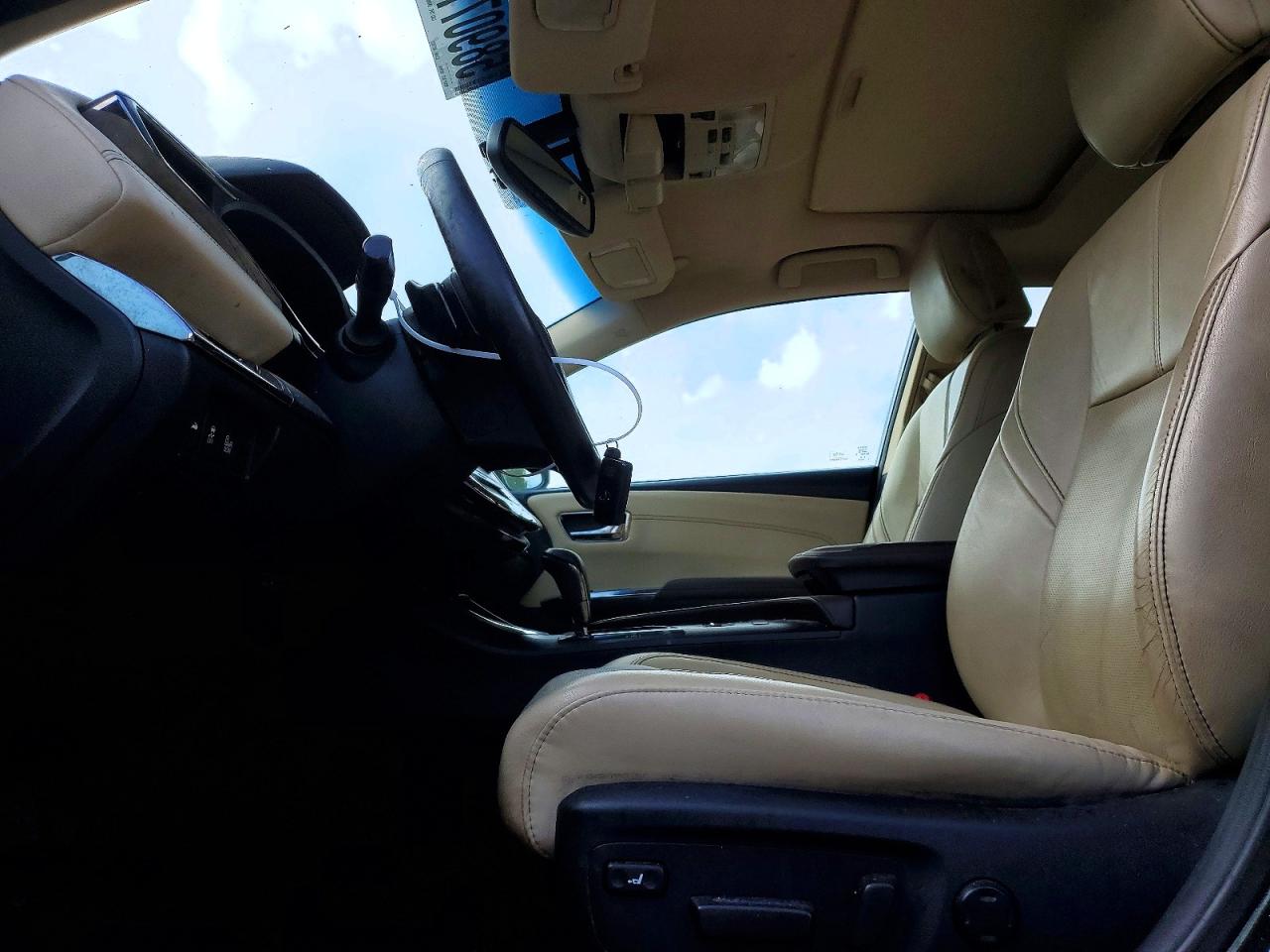 2013 TOYOTA AVALON