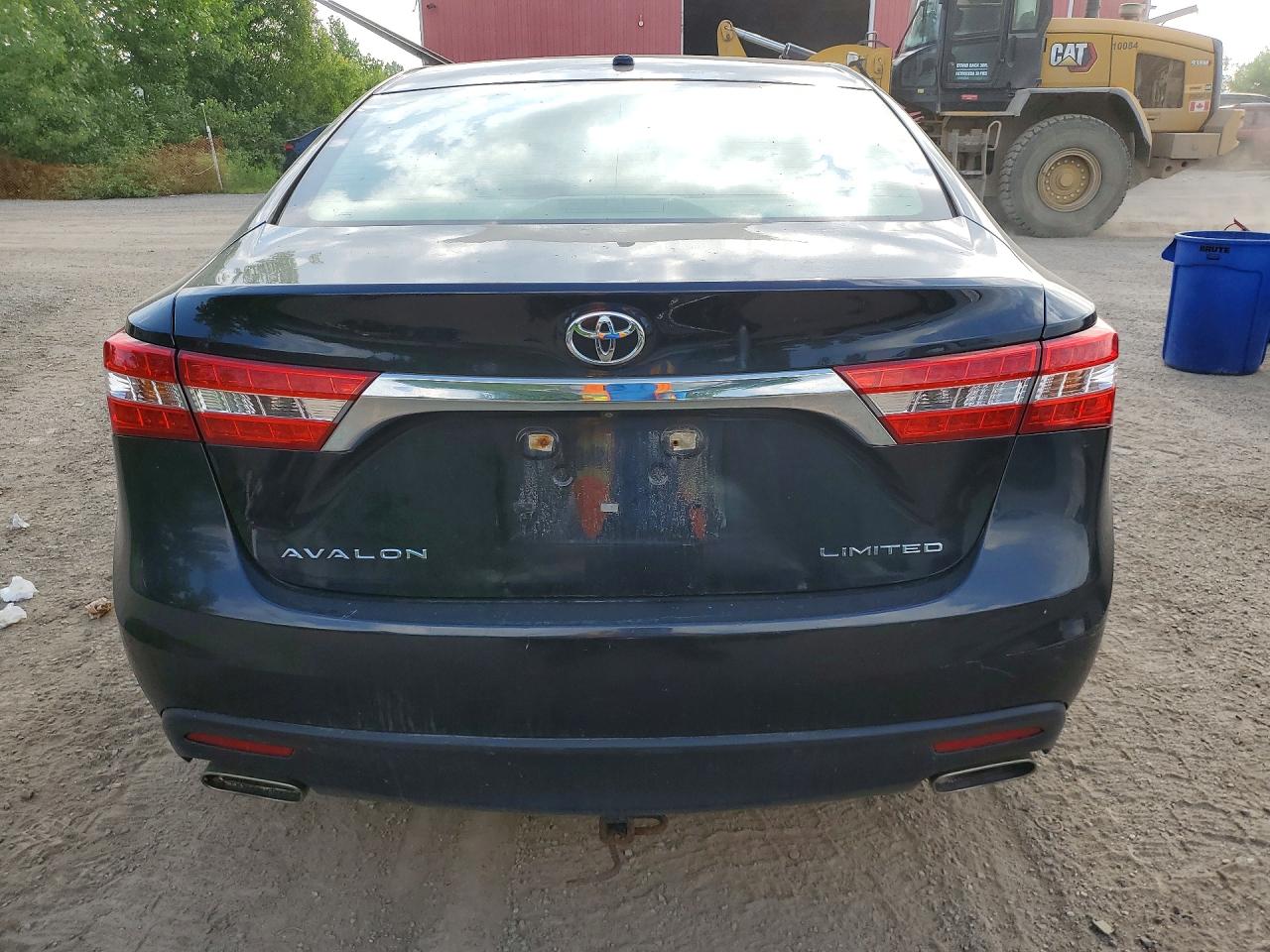 2013 TOYOTA AVALON