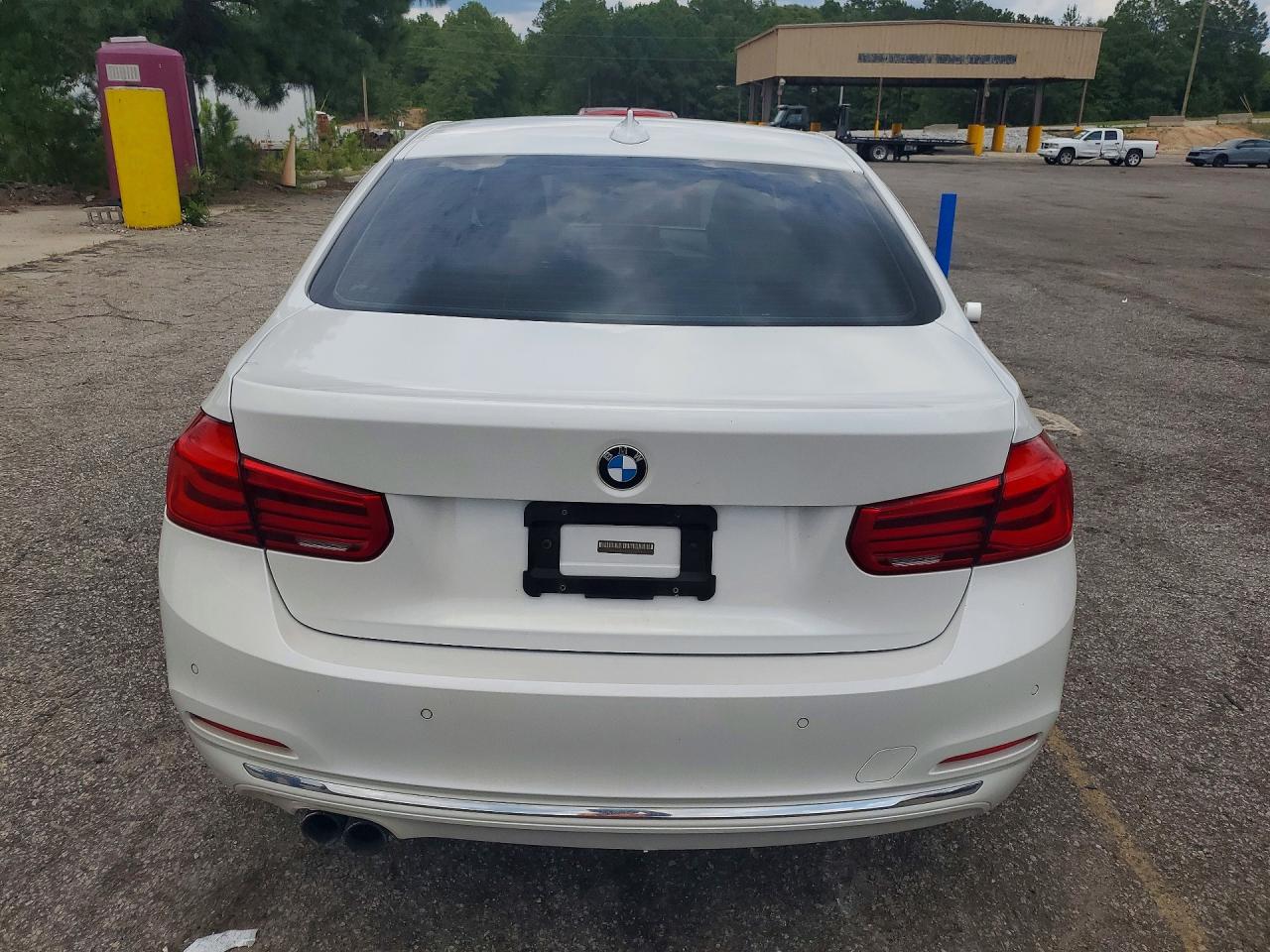 2017 BMW 3 SERIES