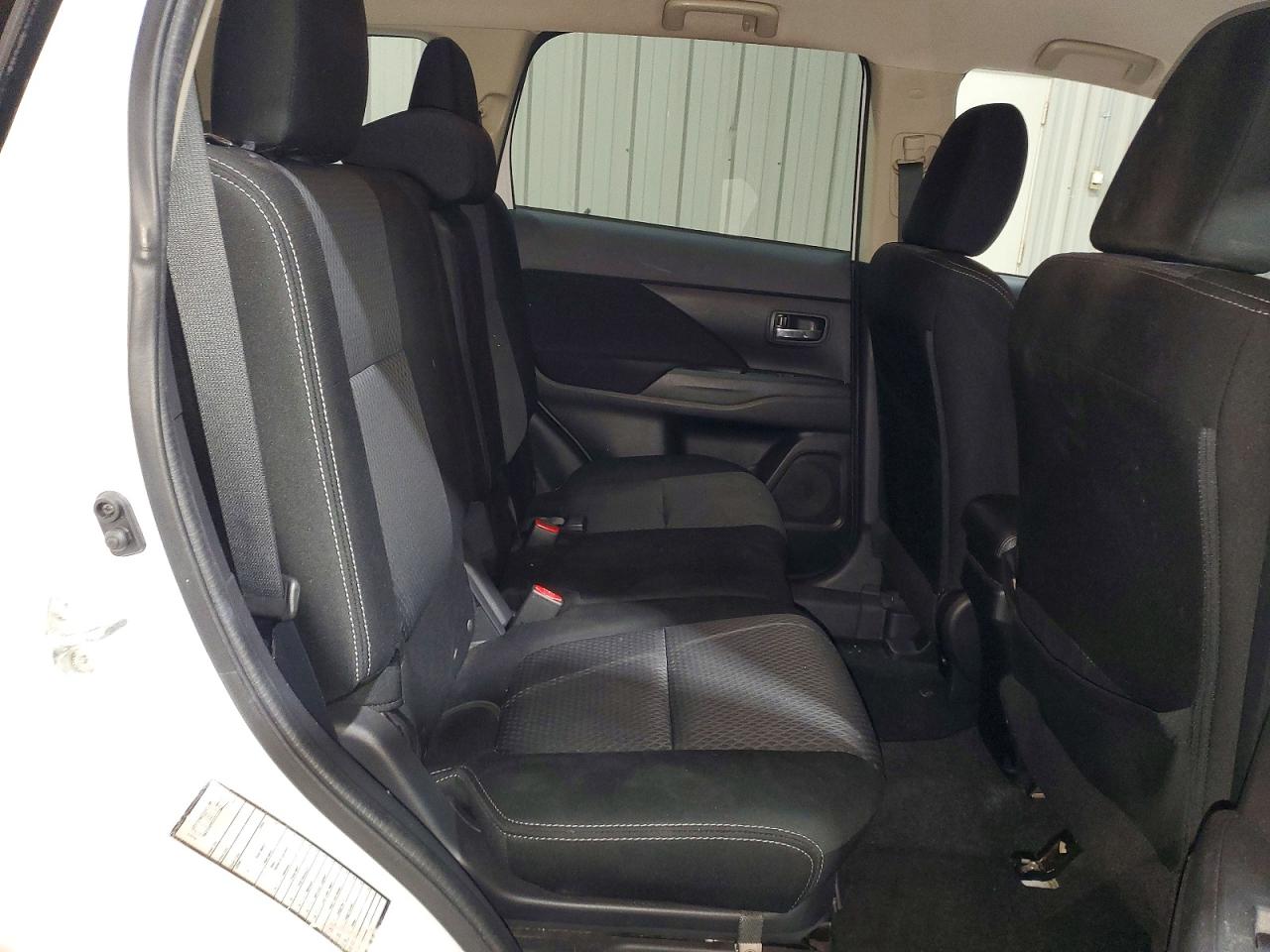 2018 MITSUBISHI OUTLANDER