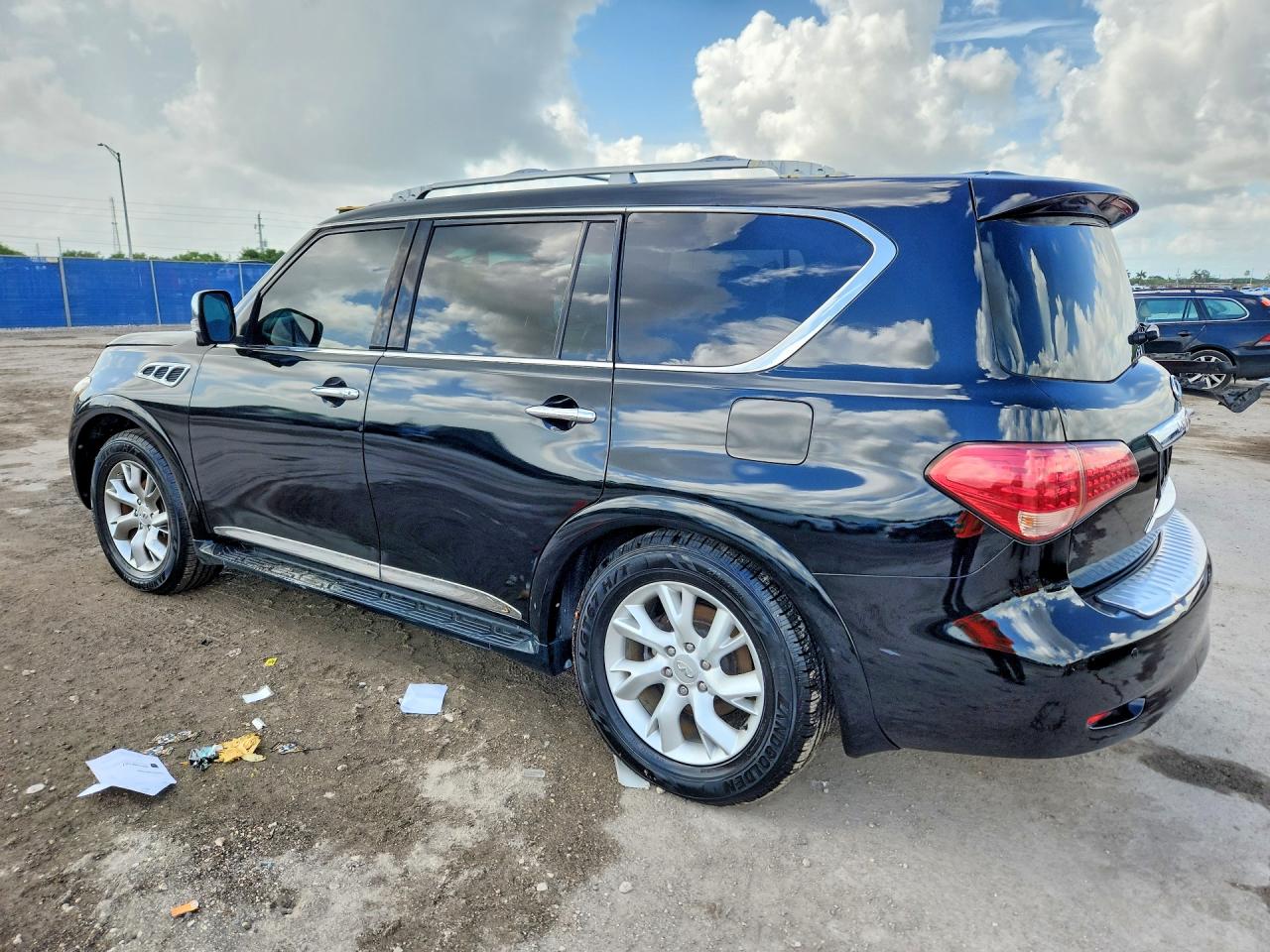 2011 INFINITI QX56 BASE