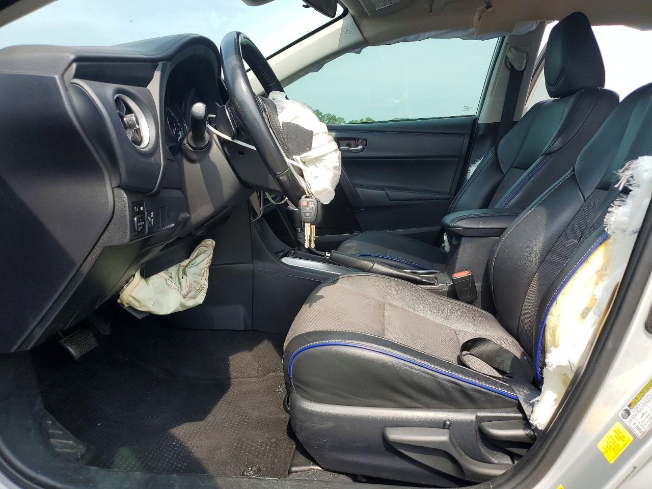 2017 TOYOTA COROLLA