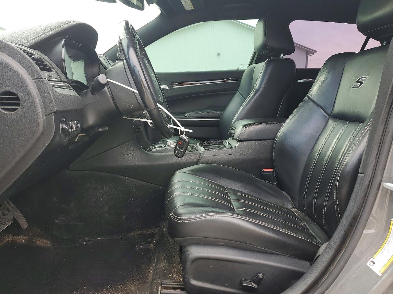 2019 CHRYSLER 300