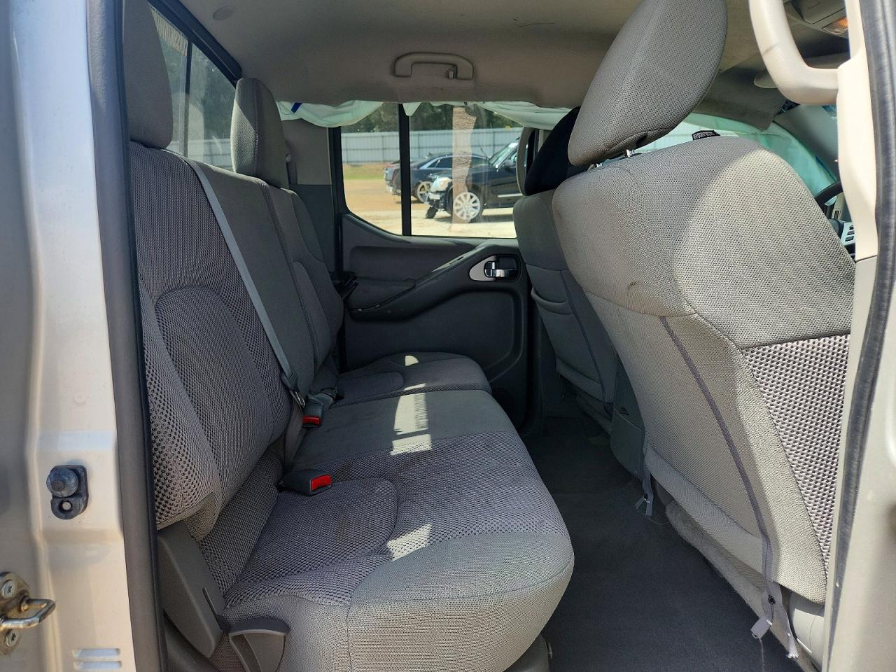 2019 NISSAN FRONTIER