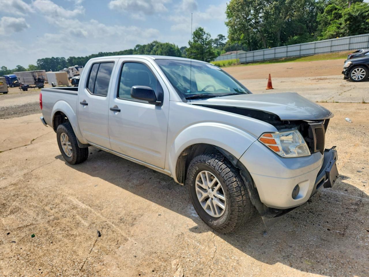 2019 NISSAN FRONTIER