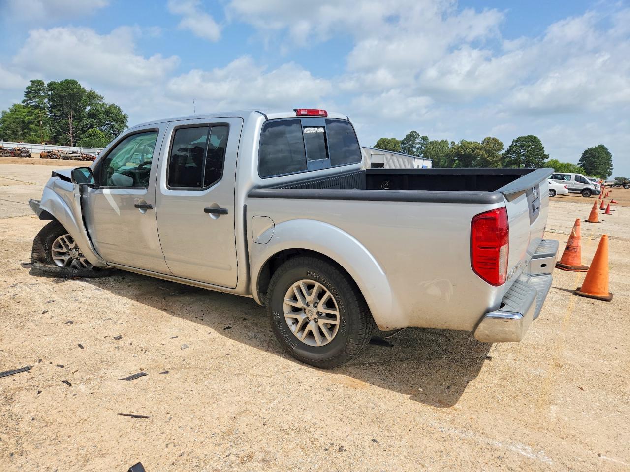2019 NISSAN FRONTIER