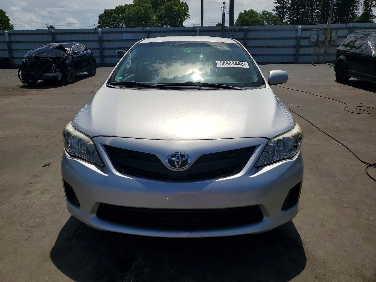 2011 TOYOTA COROLLA