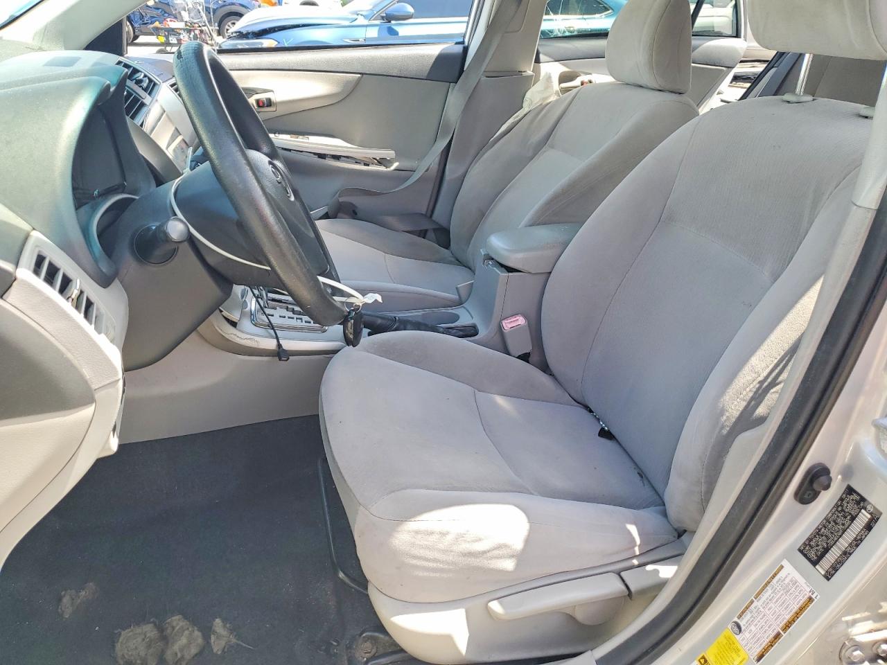 2011 TOYOTA COROLLA